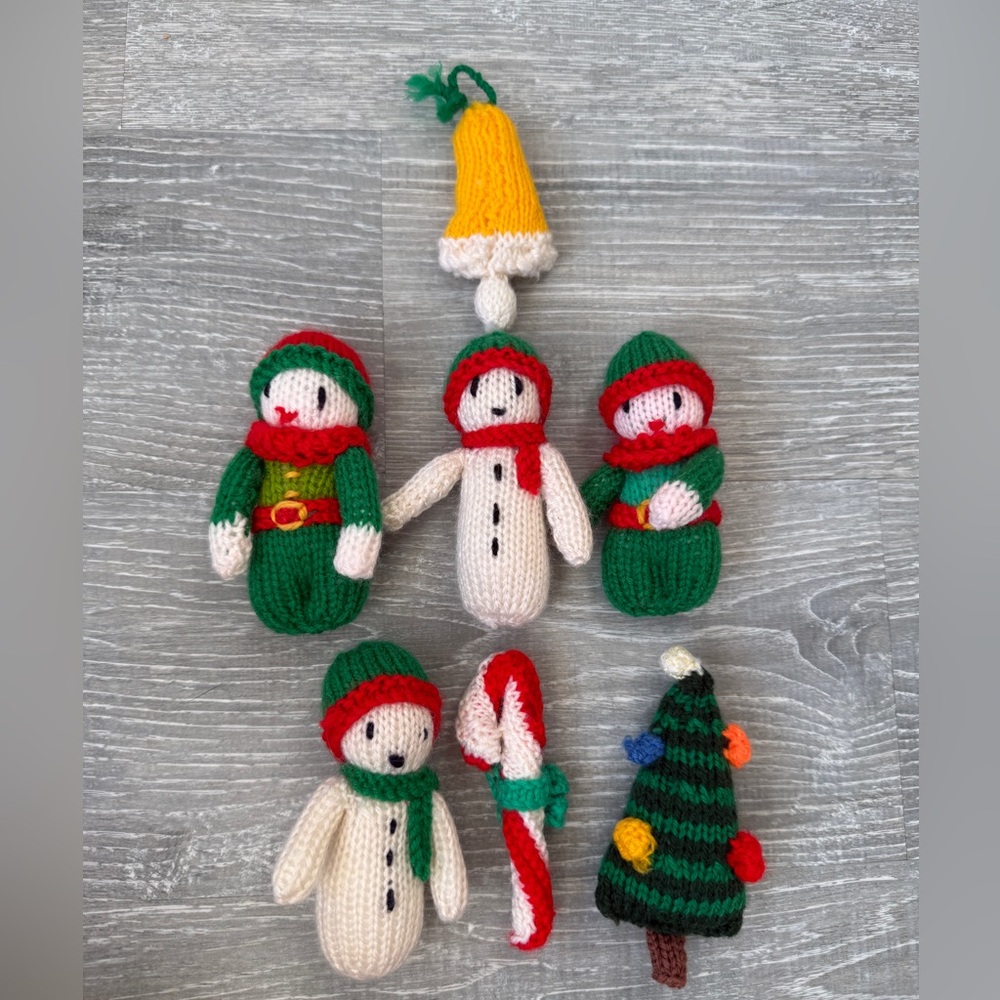 7 x handmade soft Christmas decorations